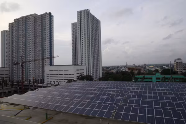 Explosion des prix de l'électricité : les Philippins se ruent sur les panneaux solaires