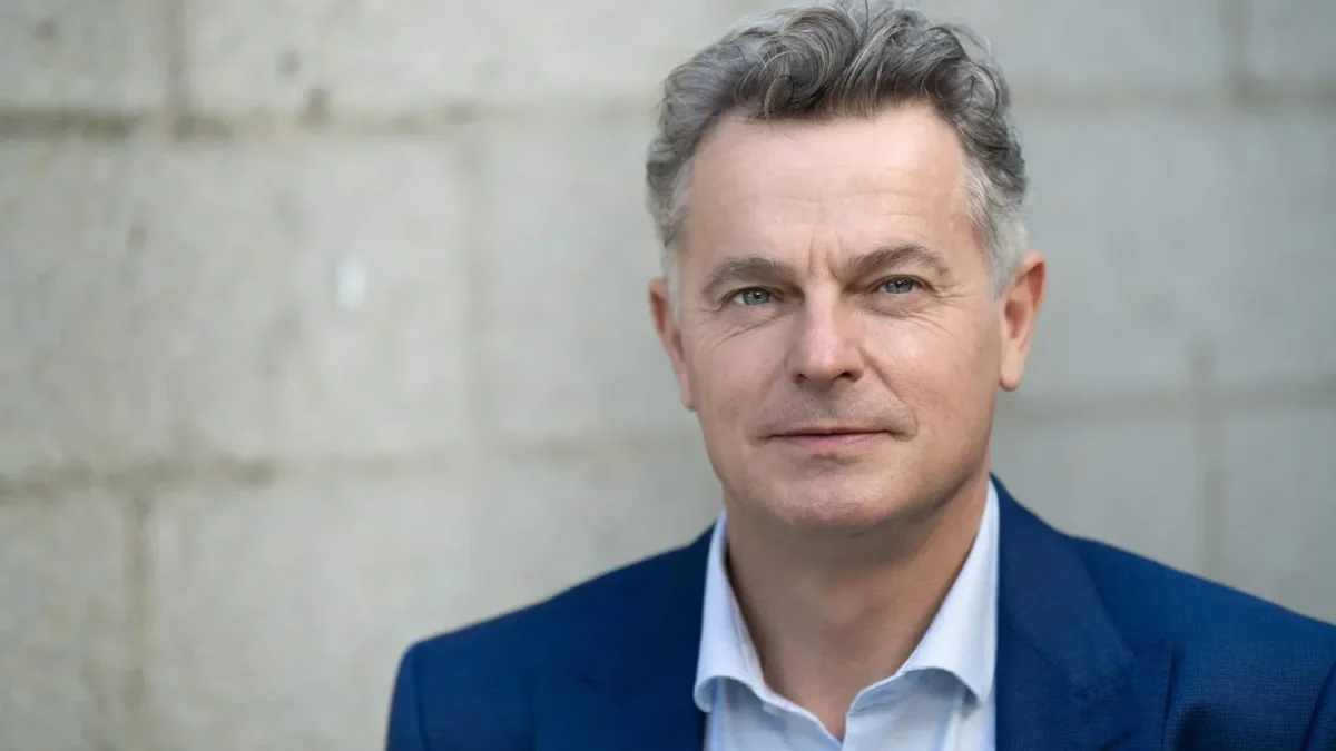 Fabien Roussel veut 60 000 policiers de plus et prépare sa candidature