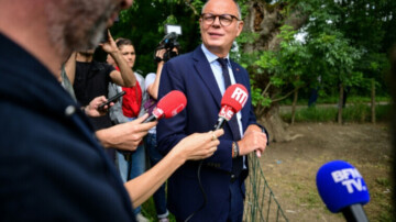 Face à la crise agricole, Édouard Philippe promet une réforme de la Constitution