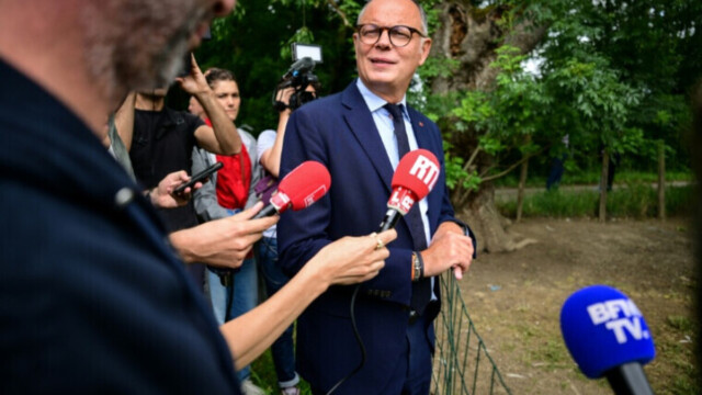 Face à la crise agricole, Édouard Philippe promet une réforme de la Constitution