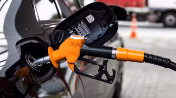 Face au risque de pénuries, la Russie assouplit les normes de qualité des carburants