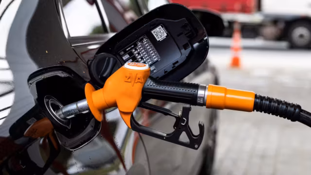 Face au risque de pénuries, la Russie assouplit les normes de qualité des carburants — photo