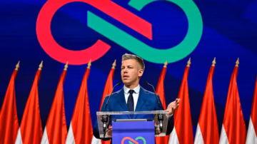 Hongrie : le nouveau pouvoir veut démanteler l’héritage médiatique de Viktor Orbán