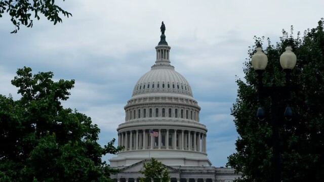 « La pire erreur de politique étrangère » : l’accord de Trump avec l’Iran provoque une fronde chez les républicains