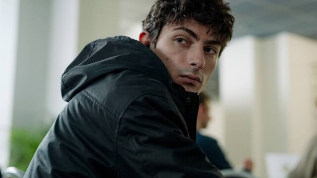 Théo Fernandez sillonne la France avec son camion casting gratuit pour ouvrir les portes du cinéma à tous