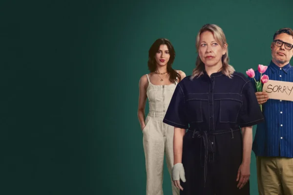 Alice y Steve: la mordaz comedia sobre la amistad traicionada, ganadora de tres premios Canneseries, llega a Disney+.