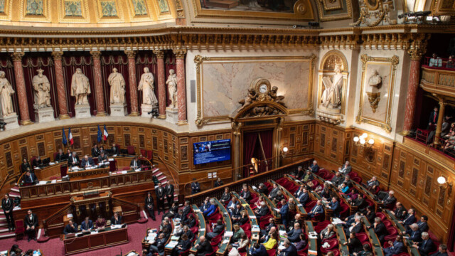 Clause de conscience dans l'édition : le Sénat rejette l'amendement, mais renforce les droits des auteurs