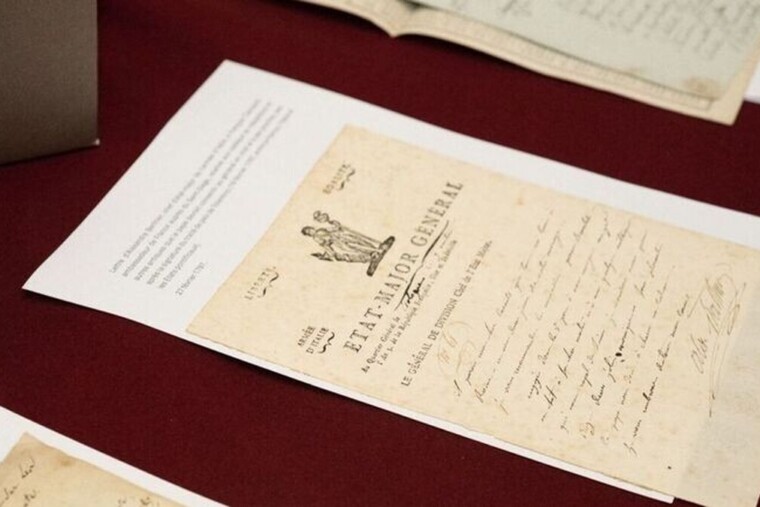 Plus de 300 archives napoléoniennes récupérées après un trafic