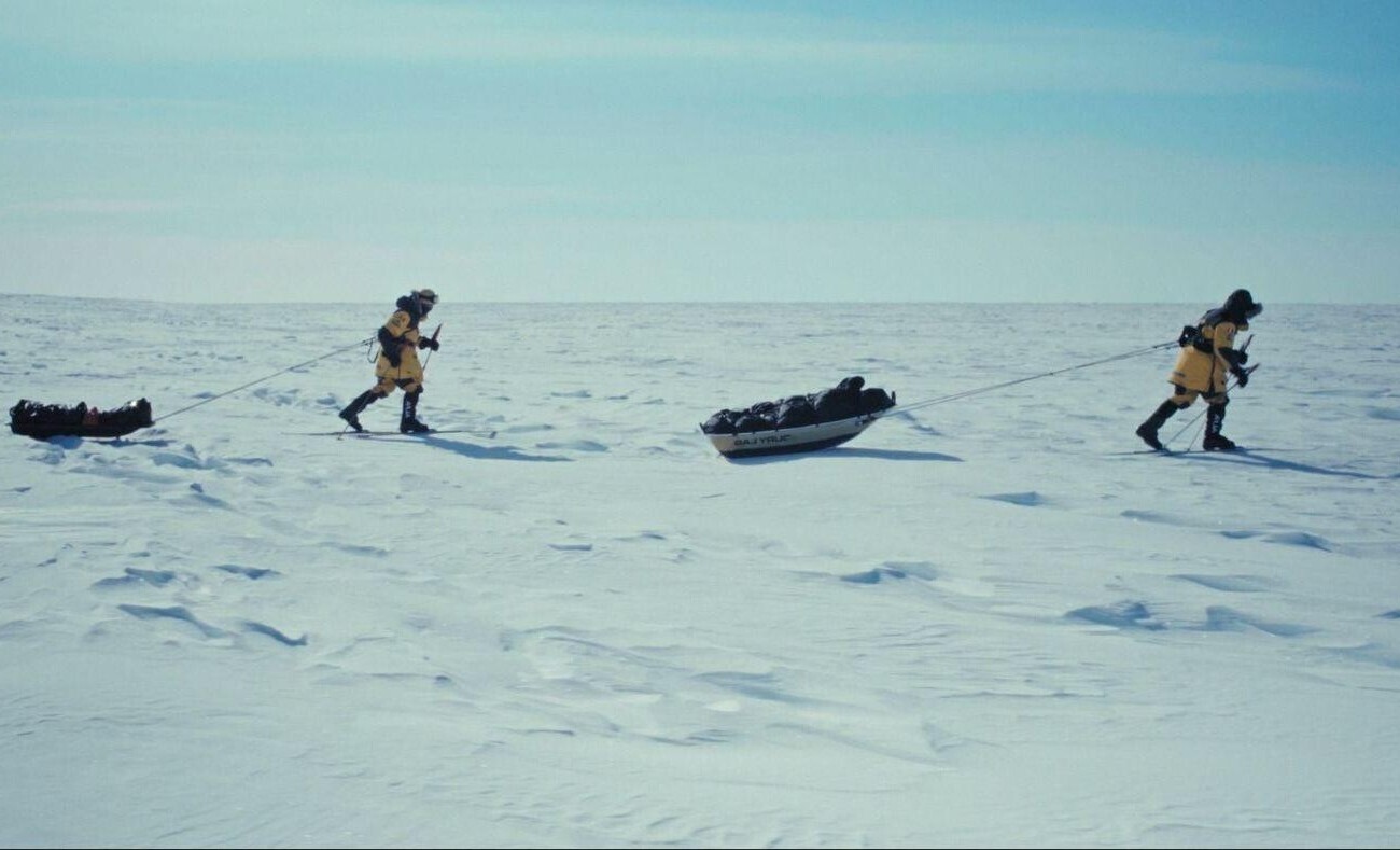 « D’un monde à l’autre » : Jérémie Renier transforme son deuil en expédition arctique