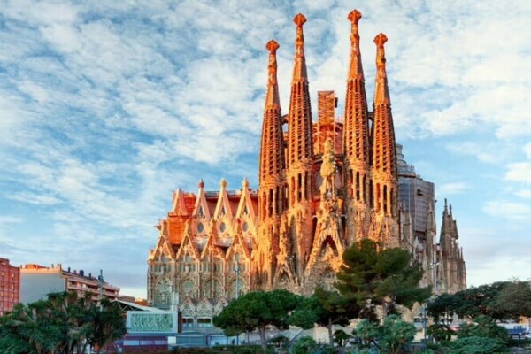 Sagrada Familia : 5 choses à savoir sur le monument phare de Barcelone