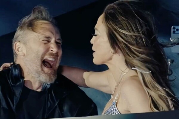 David Guetta électrise le Stade de France avec Jennifer Lopez et Akon en invités surprise