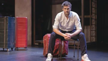 Alexis Michalik déprogrammé à Castres par le maire RN : "Une décision éminemment politique"