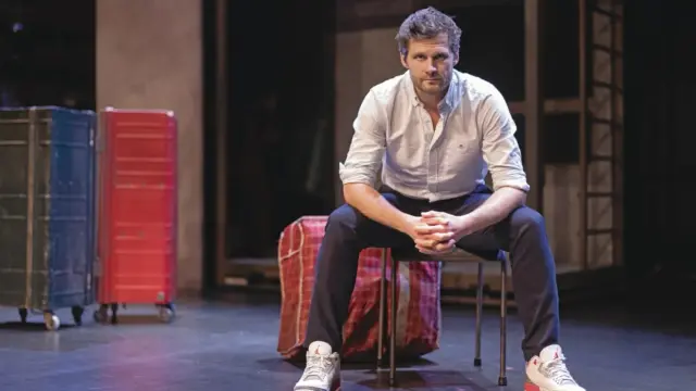 Alexis Michalik déprogrammé à Castres par le maire RN : "Une décision éminemment politique"