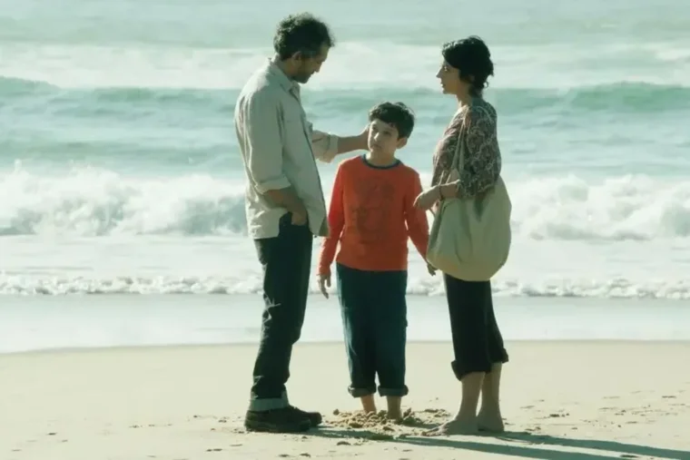 « L’Étrangère » : quand l’amour surgit au milieu de l’exil