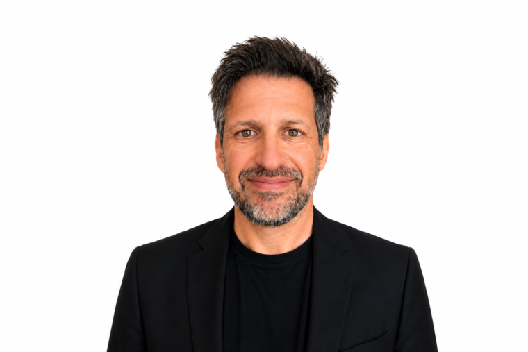 INTERVIEW - Lionel Abbo : « Thierry Ardisson a lu Talk Chaud avant sa disparition »