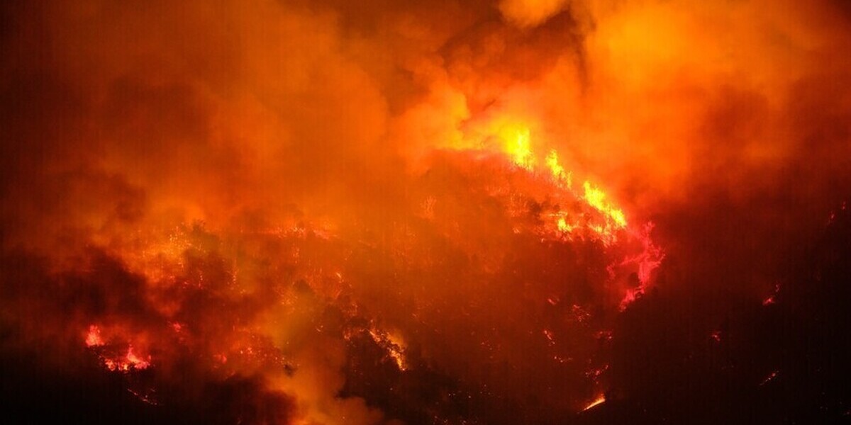 Incendies en Italie du Sud : la Sicile et les Pouilles touchées, des évacuations massives en cours