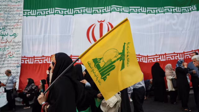 Iran réaffirme son soutien au Hezbollah et complique les efforts de cessez-le-feu au Moyen-Orient