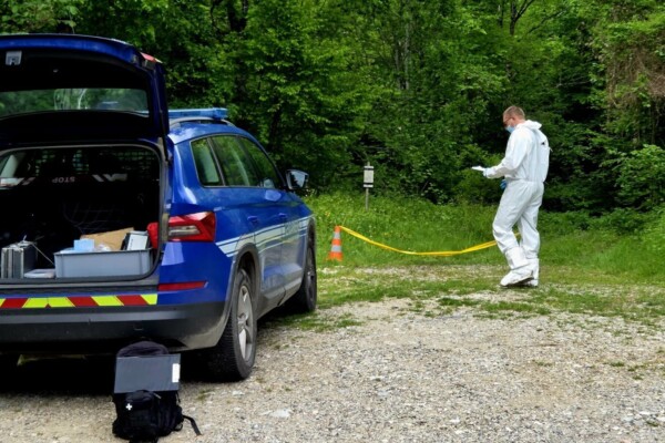 Isère : un homme retrouvé mort près d’un ruisseau, une enquête pour homicide ouverte