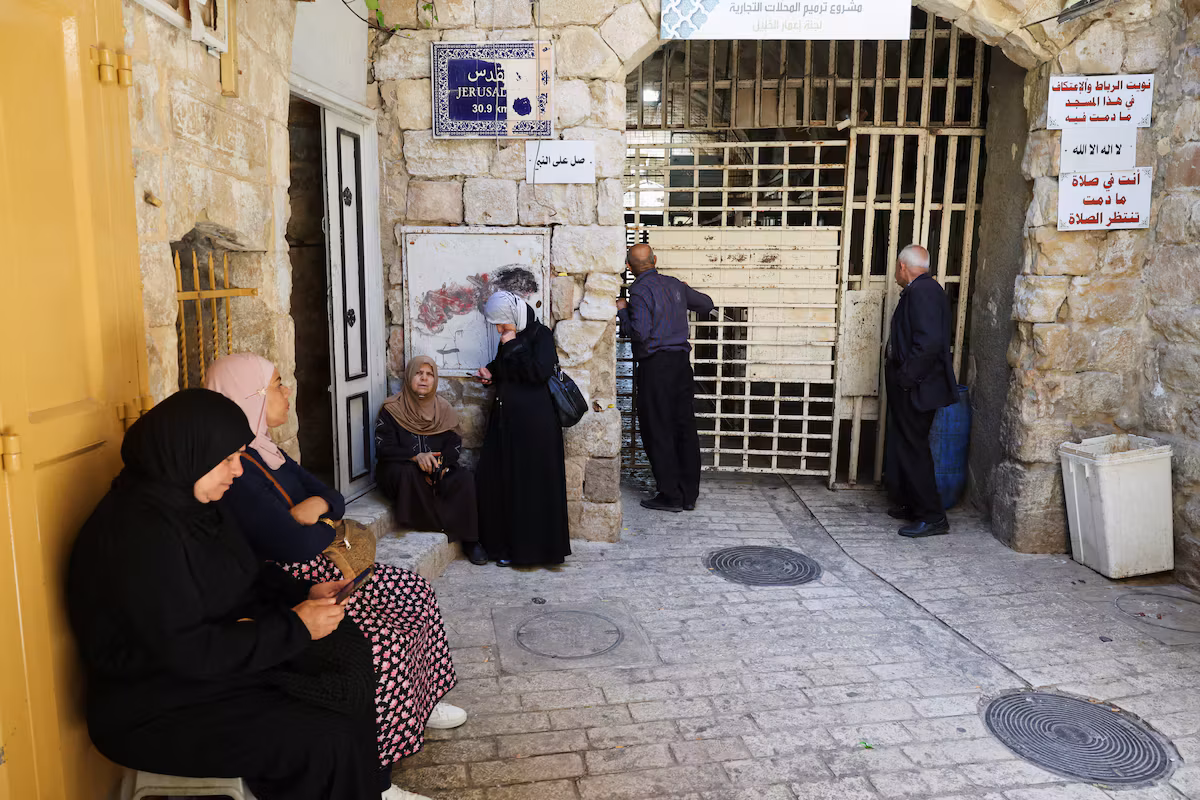 Israel approves new settlement project in Hebron; Palestinians denounce a threat of expulsion
