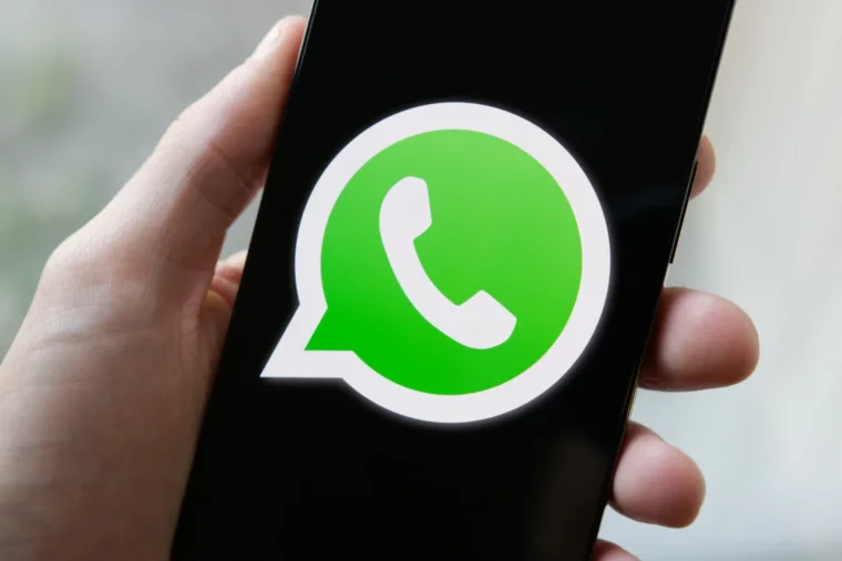 L’Union européenne contraint Meta à rouvrir WhatsApp aux assistants d’IA concurrents