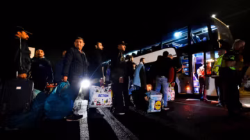 L’Union européenne ouvre la voie aux expulsions de migrants vers des centres hors de l’UE