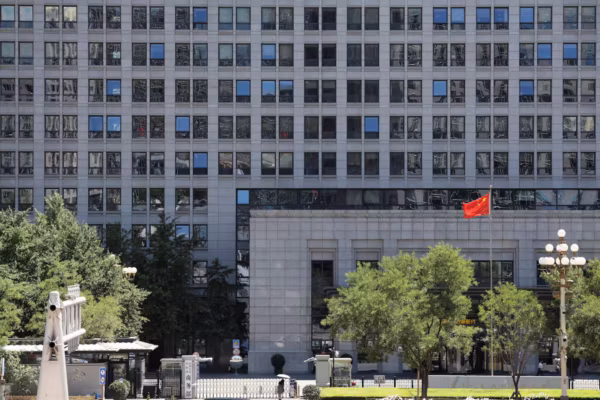 La Chine riposte à Washington et frappe des entreprises américaines des terres rares avec de nouvelles restrictions à l’export