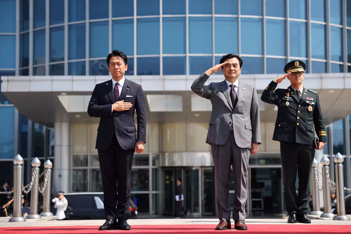 South Korea and Japan strengthen their military cooperation and reaffirm their support for denuclearization