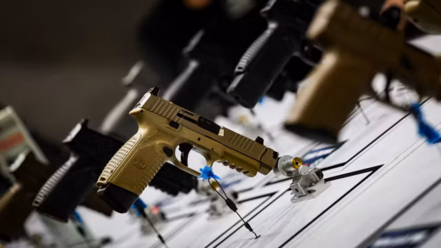 La Cour suprême américaine limite l'application de l'interdiction d'armes à feu visant les consommateurs de marijuana