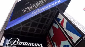 La Grande-Bretagne ouvre un examen officiel du méga-accord à 110 milliards de dollars entre Paramount et Warner Bros