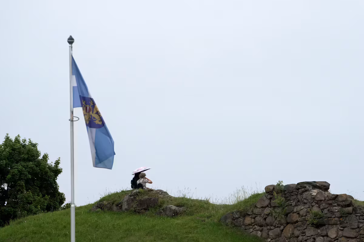 La peur des drones ukrainiens fait fuir les touristes dans l’est de la Lettonie