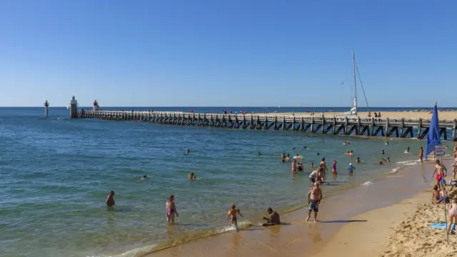 Landes : un homme meurt emporté par un courant de baïne sur une plage de Capbreton