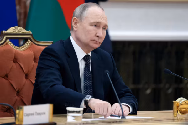 Le Kremlin affirme que les conditions russes pour un accord de paix en Ukraine restent inchangées depuis 2024