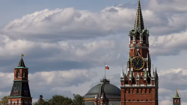 Le Kremlin défie Bruxelles : la Russie affirme que de nouvelles sanctions ne freineront pas ses banques