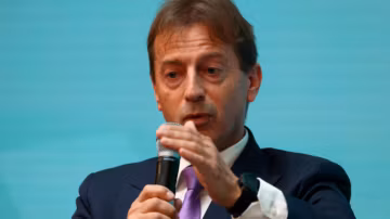Le PDG d’Airbus dénonce le poids des réglementations européennes lors de l’inauguration d’une nouvelle ligne de production