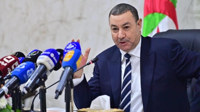 Le ministre algérien de l’Intérieur attendu à Paris pour une visite placée sous le signe du rapprochement