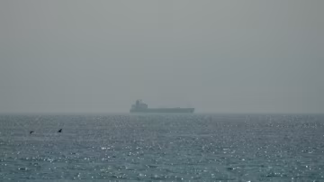 Le pétrole repart à la hausse après de nouvelles frappes entre les États-Unis et l'Iran