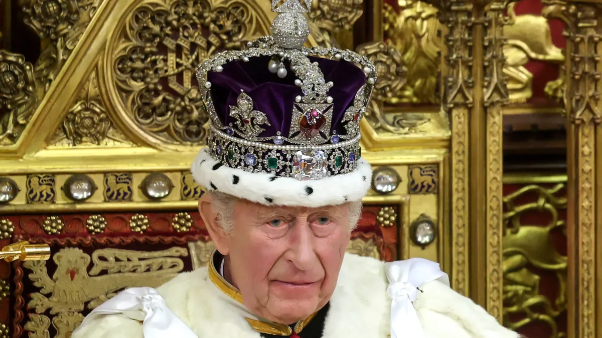 Le roi Charles va communiquer sa fiche d'impôts, une première pour un monarque britannique
