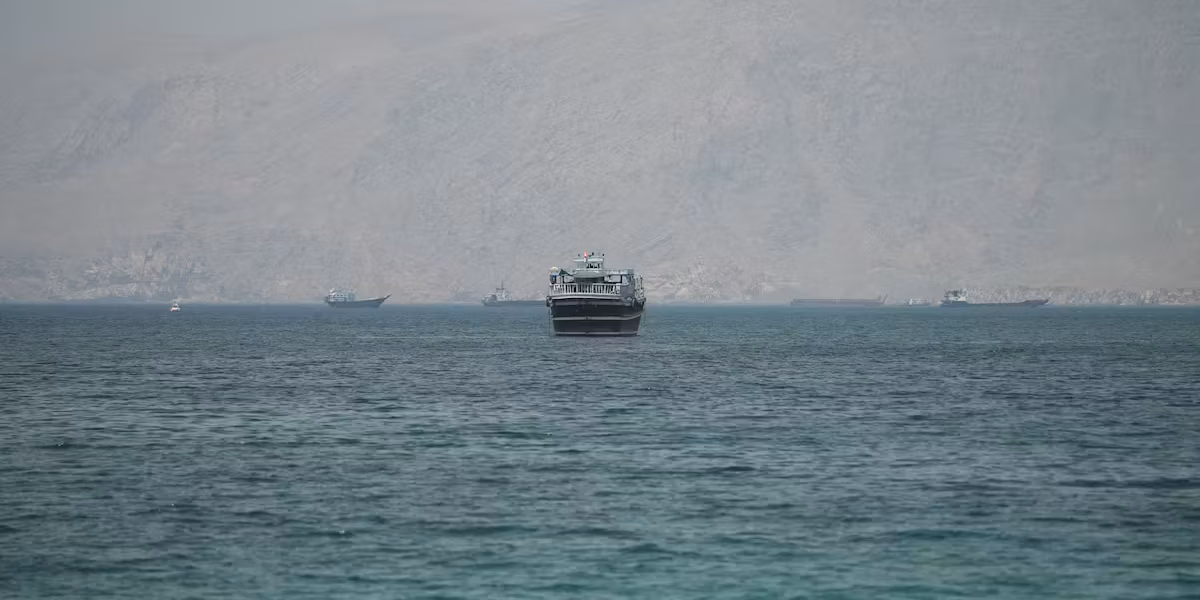 Le trafic maritime reprend progressivement dans le détroit d’Ormuz après les avancées diplomatiques entre Washington et Téhéran