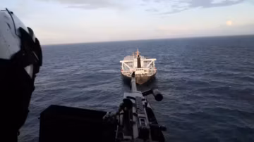 Les États-Unis interceptent un superpétrolier sanctionné dans l’océan Indien, nouvelle escalade des tensions avec l’Iran