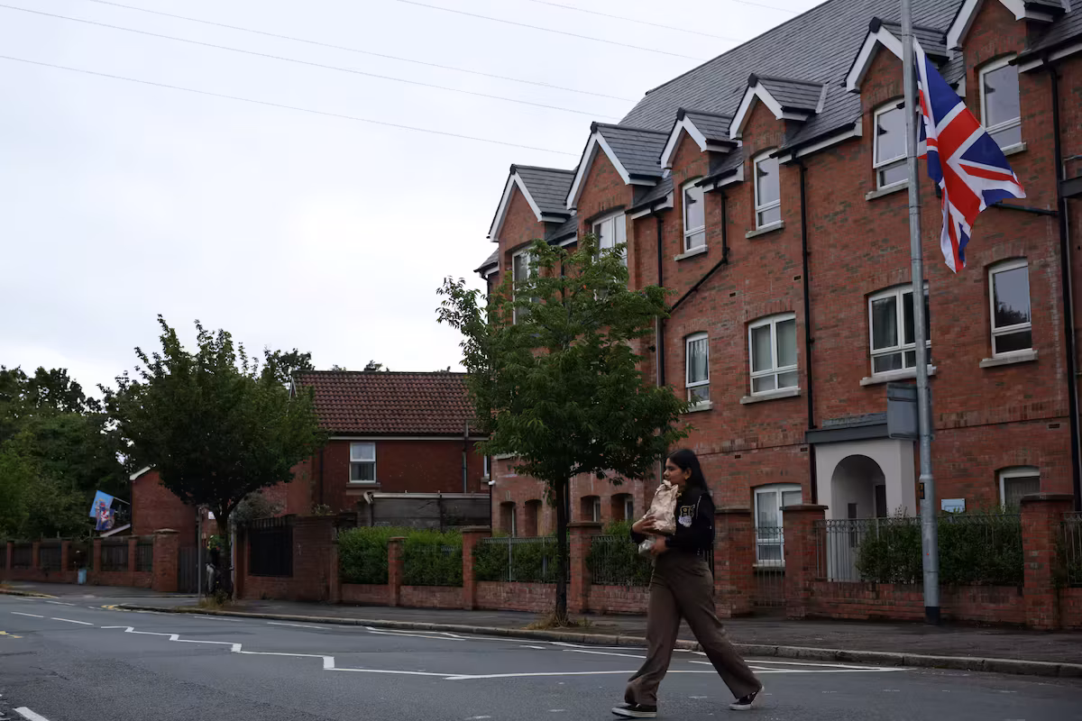 Les minorités de Belfast vivent dans la peur après une vague de violences racistes