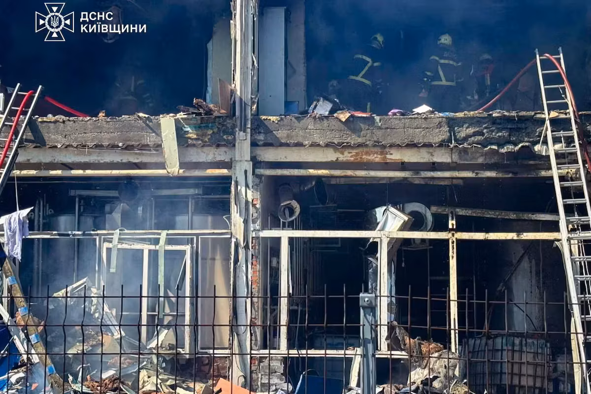 Nouvelle frappe russe près de Kiev : quatre morts dans l’attaque d’une usine alimentaire