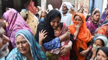 Pakistan : quatorze enfants tués dans l’effondrement du toit d’un centre de soutien scolaire à Lahore