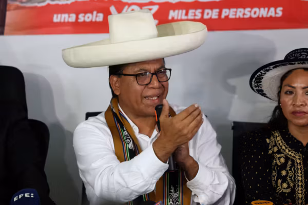 Pérou : Sanchez conteste les résultats et dénonce une fraude alors que Fujimori maintient une avance très serrée