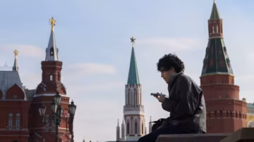 Poutine exige le maintien des services essentiels malgré les coupures d’Internet mobile en Russie