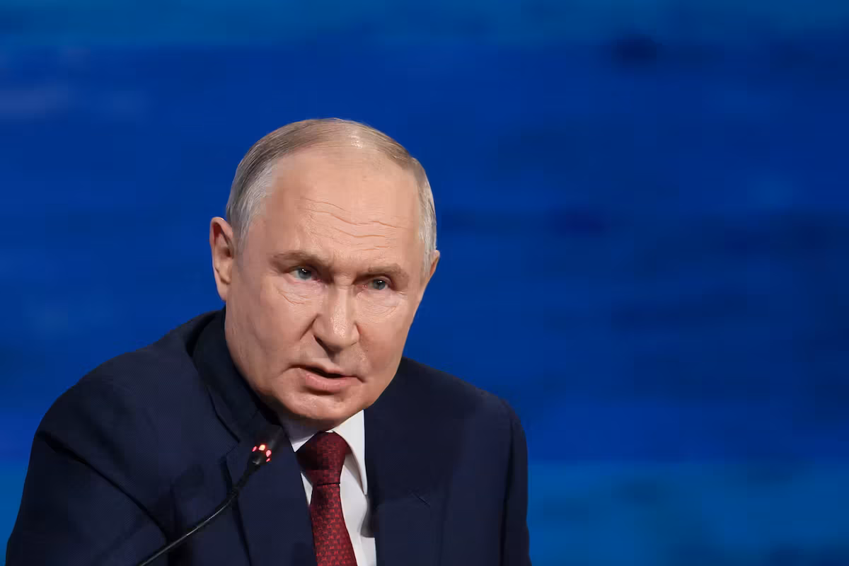 Poutine refuse toute rencontre avec Zelensky et accuse Kiev de “manque de sincérité”