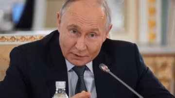 Poutine se dit prêt à conclure la paix avec Trump, mais exige de nouvelles concessions de l’Ukraine