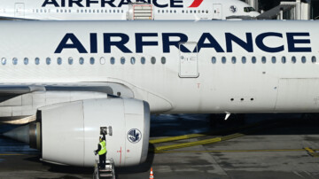 Premier cas d'Ebola en France : Air France interrompt temporairement ses liaisons avec Kinshasa