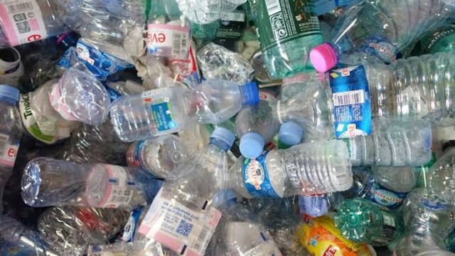 Recyclage : tensions entre l’État et les collectivités autour de la consigne plastique