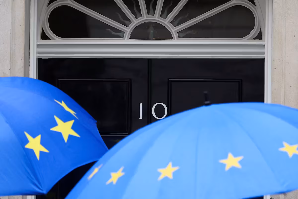 Retour dans l’UE : « cela ne résoudrait pas comme par magie les problèmes du Royaume-Uni », estime le gouvernement britannique