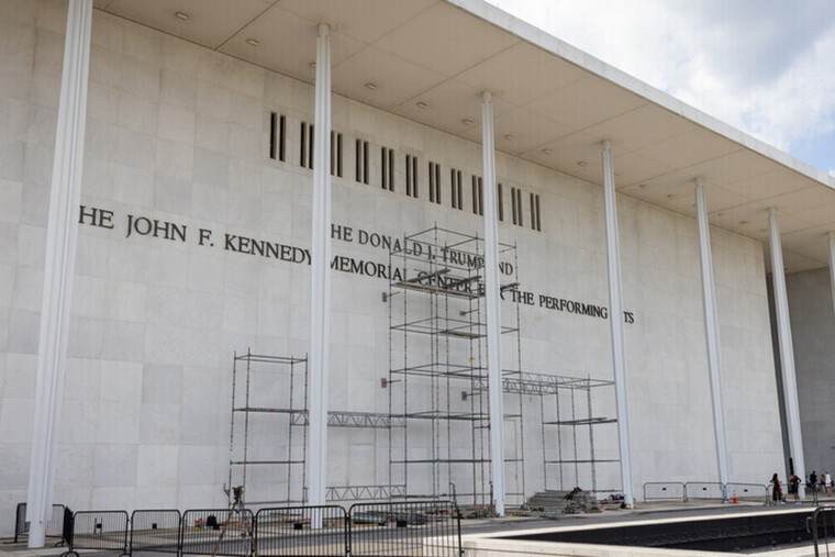 Revers pour Donald Trump : son nom retiré du prestigieux Kennedy Center après une décision de justice